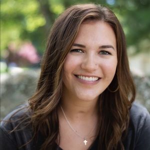 Meet your Posher, Halee